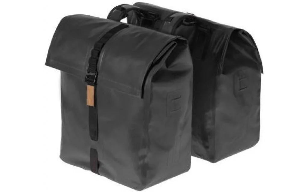 Basil Urban Dry Dubbele Fietstas 50 liter - Matt Black